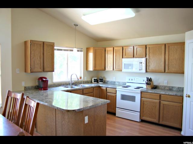 843 E CEDARVIEW CIR N, Tooele, UT 84074