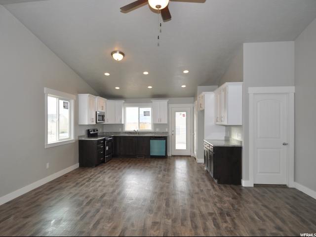 7777 N COBBLEROCK RD E, Lake Point, UT 84074