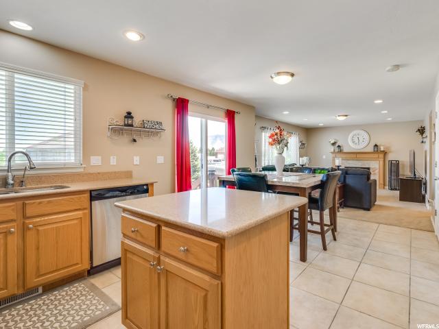 352 W BEACH TREE LN N, Stansbury Park, UT 84074