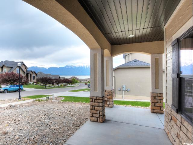 7789 N COBBLEROCK RD E, Lake Point, UT 84074