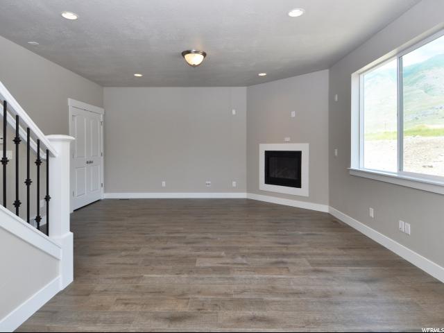 7771 N COBBLEROCK RD E, Lake Point, UT 84074