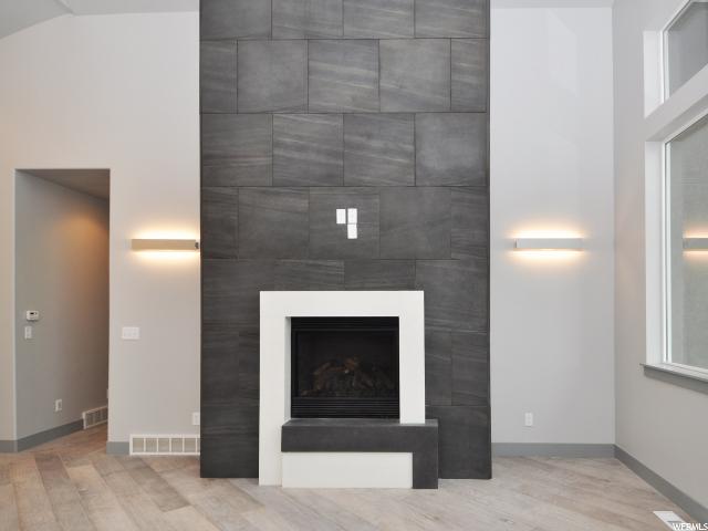 7827 N COBBLEROCK RD E, Lake Point, UT 84074