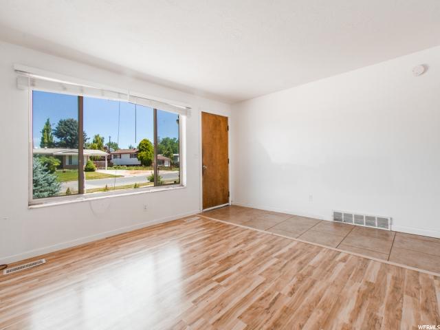 1450 S Melanie Ln W, Syracuse, UT 84075