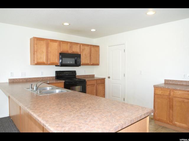3577 W 2550 S, Syracuse, UT 84075