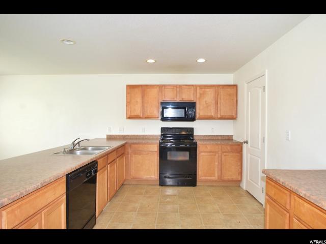 3577 W 2550 S, Syracuse, UT 84075