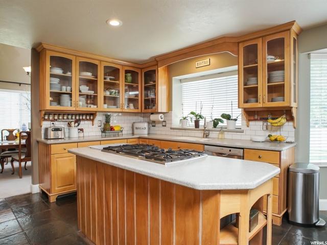 2515 S 825 W, Syracuse, UT 84075
