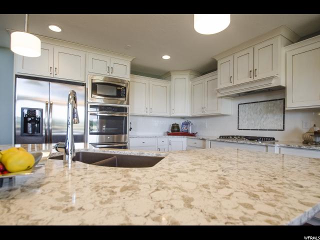 1079 W 2000 S, Syracuse, UT 84075