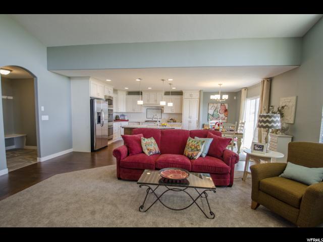 1079 W 2000 S, Syracuse, UT 84075
