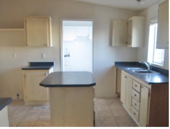 3206 S 2500 EVernal, UT, 84078Uintah County