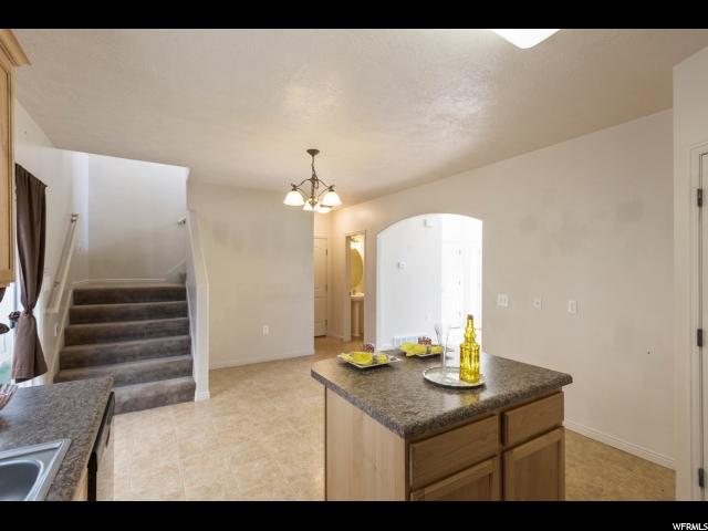 6844 W BOTTLEBRUSH LN S, West Jordan, UT 84081
