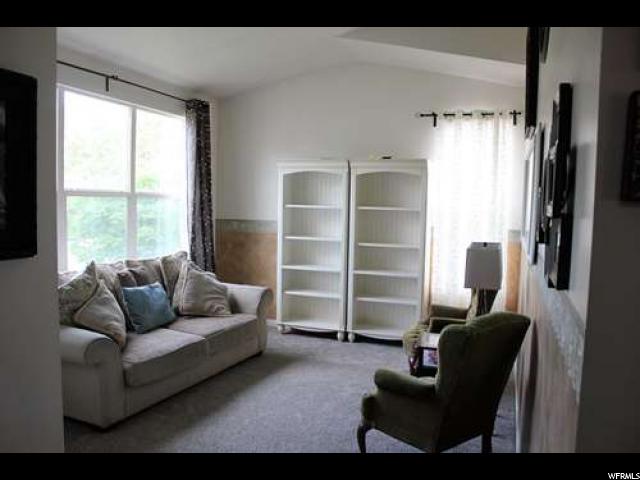 8722 DEEP CREEK CIR, West Jordan, UT 84081