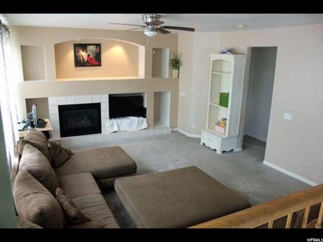 8722 DEEP CREEK CIR, West Jordan, UT 84081