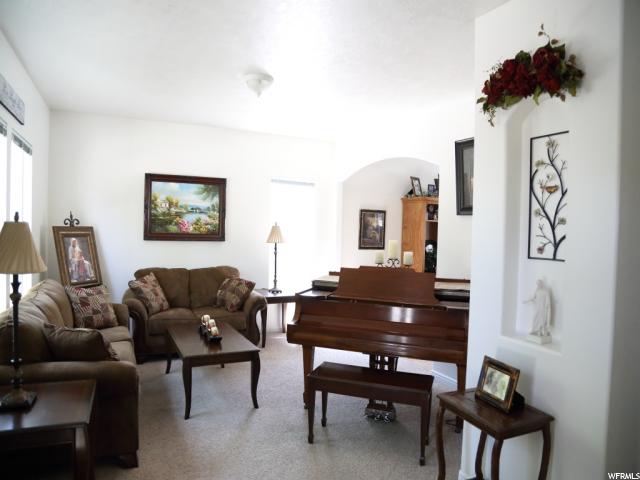 6793 W BOTTLEBRUSH LN S, West Jordan, UT 84084