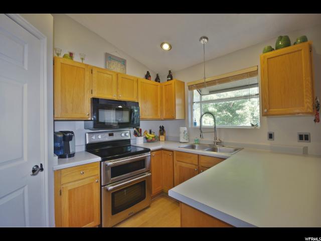 1104 W PRIMAVERA WAY S, West Jordan, UT 84084