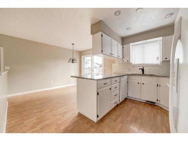 7538 S MARYLEBONE RD W, West Jordan, UT 84084