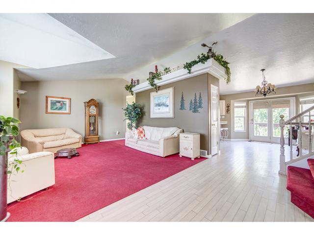 1166 W 1300 S, Woods Cross, UT 84087