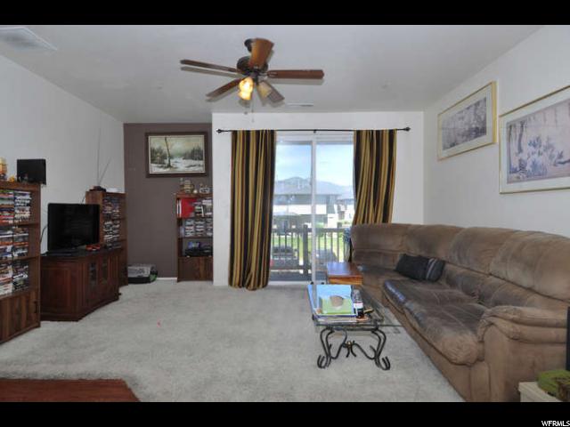 8437 S IVY GABLE DR, West Jordan, UT 84088