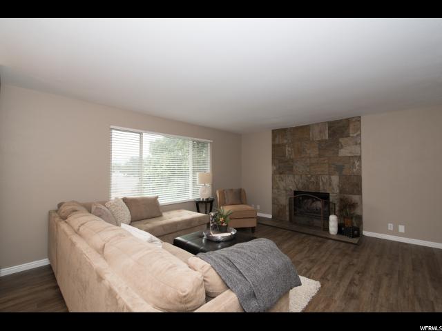 9013 S Winthrope Dr W, West Jordan, UT 84088