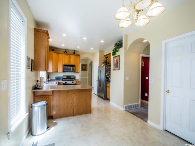 8892 S YELLOW PINE ST W, West Jordan, UT 84088