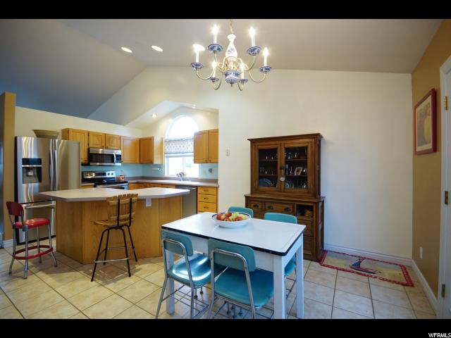 8747 S Bingham View Dr, West Jordan, UT 84088