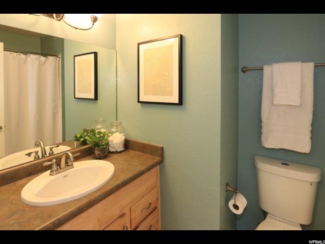 2458 E Granite Hills Cir S, Sandy, UT 84092