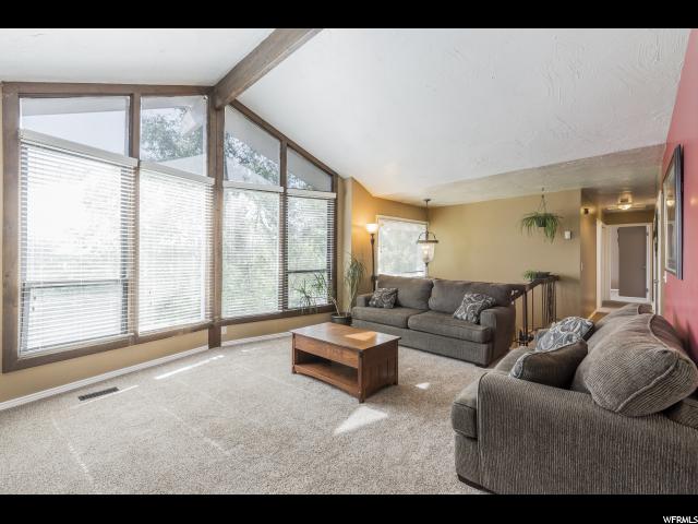 9033 S CHERBOURG PL E, Sandy, UT 84093