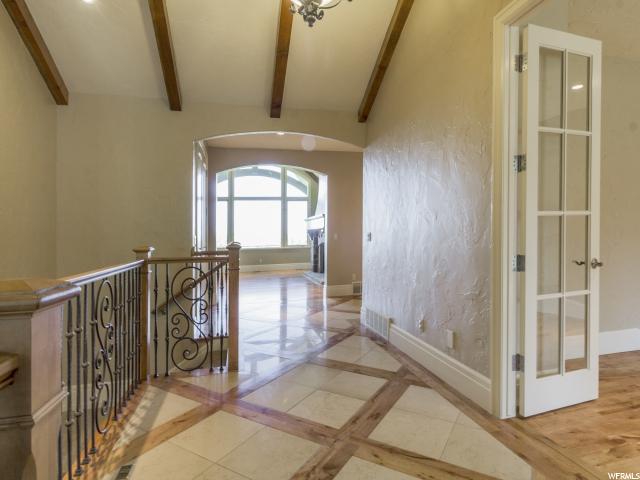8362 S VIA RIVIERA WAY E, Cottonwood Heights, UT 84093