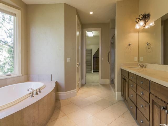 8362 S VIA RIVIERA WAY E, Cottonwood Heights, UT 84093