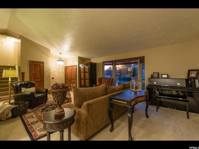 2074 E 9100 S, Sandy, UT 84093