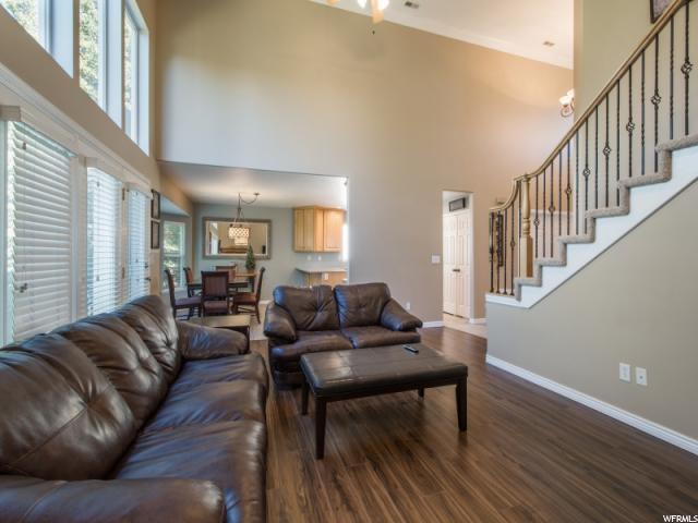 2573 E Willow Hills Dr, Sandy, UT 84093
