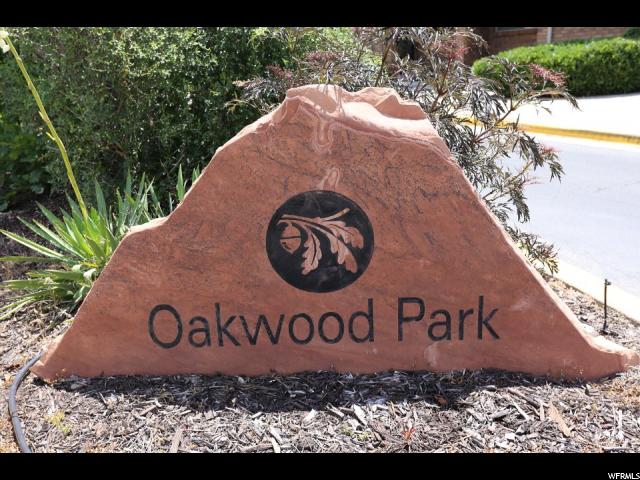 8722 S OAKWOOD PARK CIR CIR S, Sandy, UT 84094