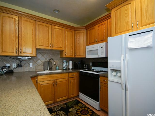 7826 S PONDEROSA Way, Sandy, UT 84094