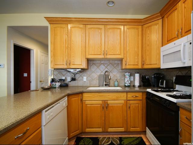 7826 S PONDEROSA Way, Sandy, UT 84094