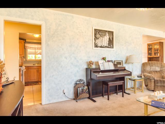 9985 S POPPY LN E, Sandy, UT 84094
