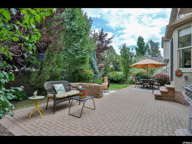 833 E Whisper Cove Rd, Sandy, UT 84094
