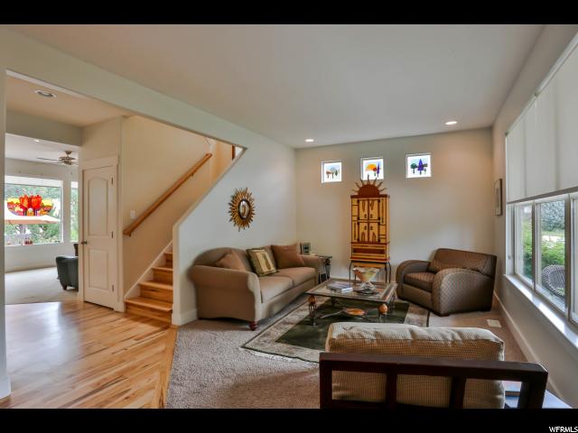 833 E Whisper Cove Rd, Sandy, UT 84094