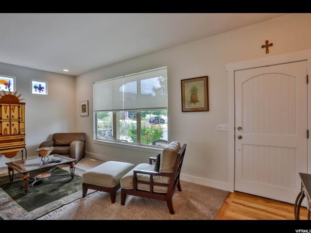 833 E Whisper Cove Rd, Sandy, UT 84094