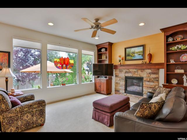 833 E Whisper Cove Rd, Sandy, UT 84094