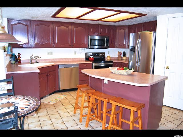 934 E 8475 S, Sandy, UT 84094