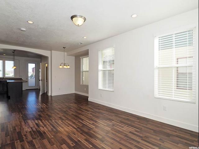 4871 W DAYBREAK PKWY #120 S, South Jordan, UT 84095