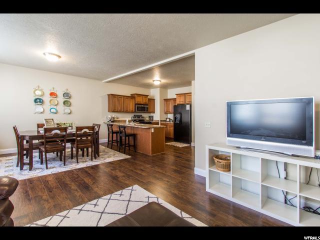 10992 S Maple Forest Way S, South Jordan, UT 84095