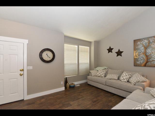 10841 S PINE SHADOW RD W, South Jordan, UT 84095