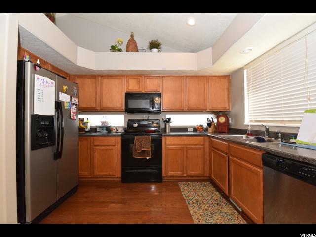 10841 S PINE SHADOW RD W, South Jordan, UT 84095