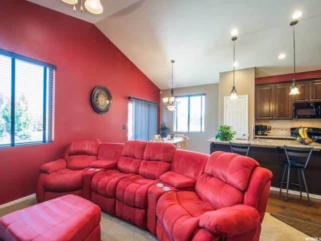 11169 S VILLAGE GROVE LN, South Jordan, UT 84095