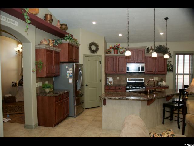 11079 S CADBURY DR W, South Jordan, UT 84095