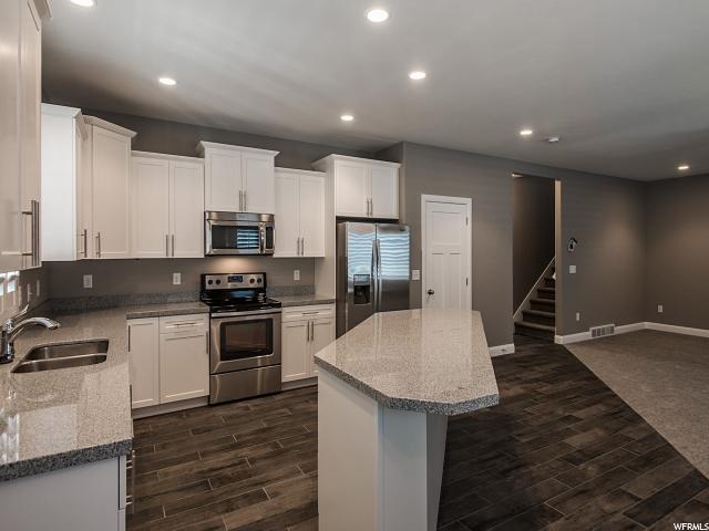 11234 S DEL ANDRAE LN, South Jordan, UT 84095