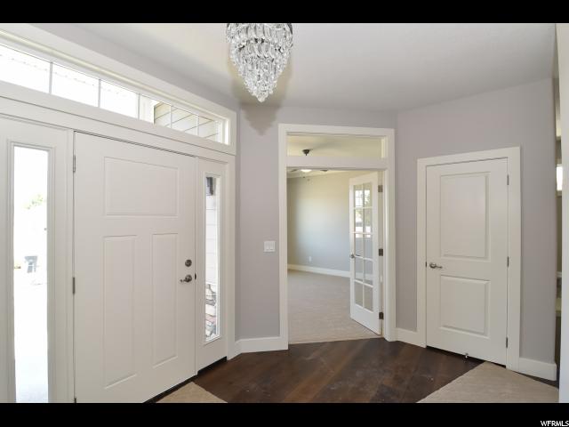 1408 W WHEADON GLENN Cv, South Jordan, UT 84095