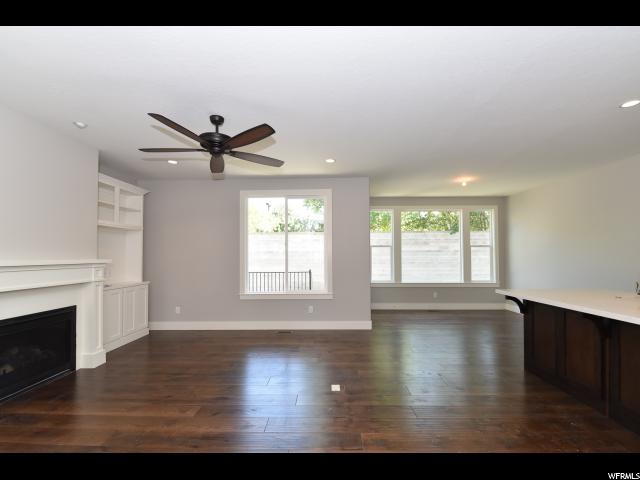 1408 W WHEADON GLENN Cv, South Jordan, UT 84095