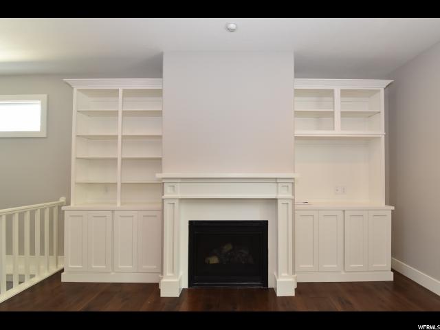1408 W WHEADON GLENN Cv, South Jordan, UT 84095