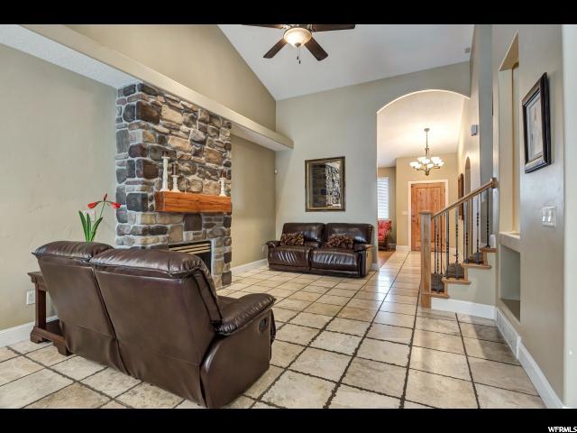 11141 S ASPEN GATE CT W, South Jordan, UT 84095